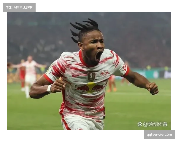 官方：巴黎圣日耳曼公布大名单，恩昆库继续因伤缺席