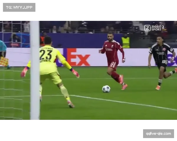 凯恩替补登场仅7分钟完成补射破门，锁定冠军关键进球